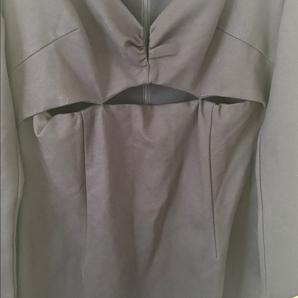 Elliott Scarlett’s Cut Out Midi Body Con Dress - Picture 4 of 7